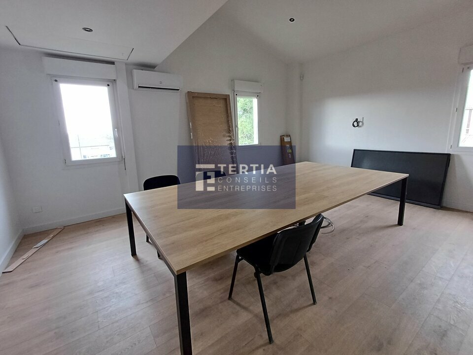 BUREAUX à Louer