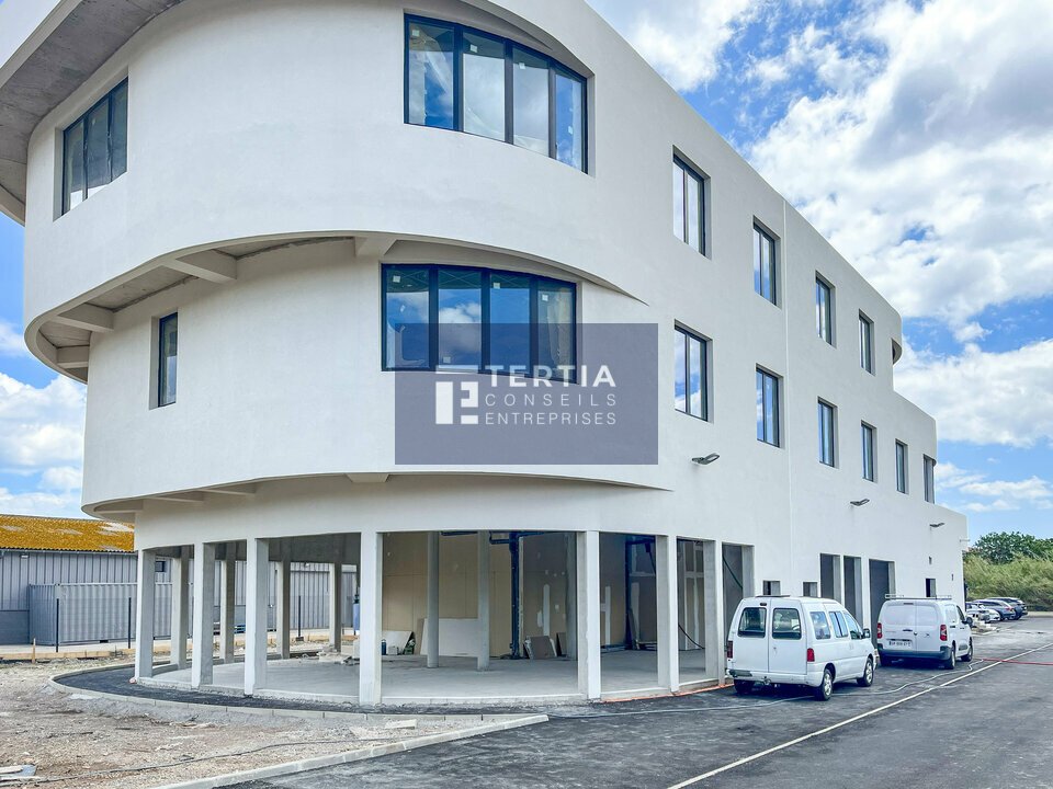 BUREAUX à Vendre