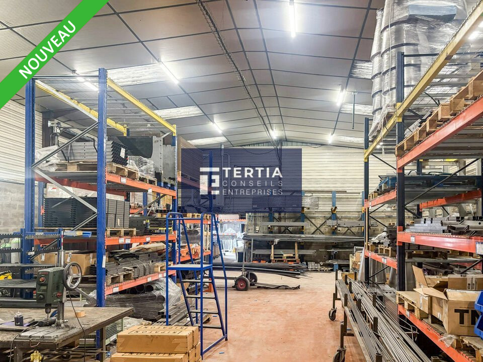 LOCAUX D'ACTIVITE - ENTREPOTS à Vendre