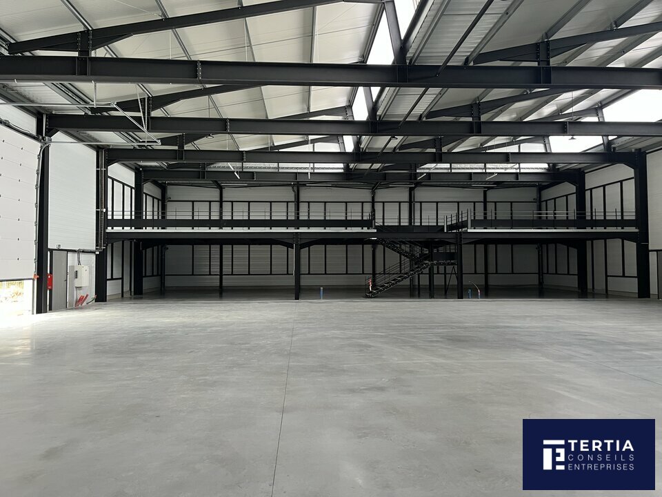 LOCAUX D'ACTIVITE - ENTREPOTS &agrave; Louer