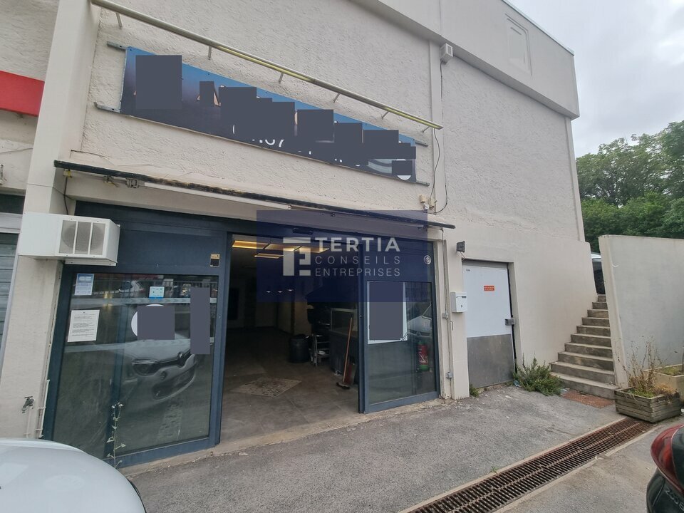 COMMERCES à Louer